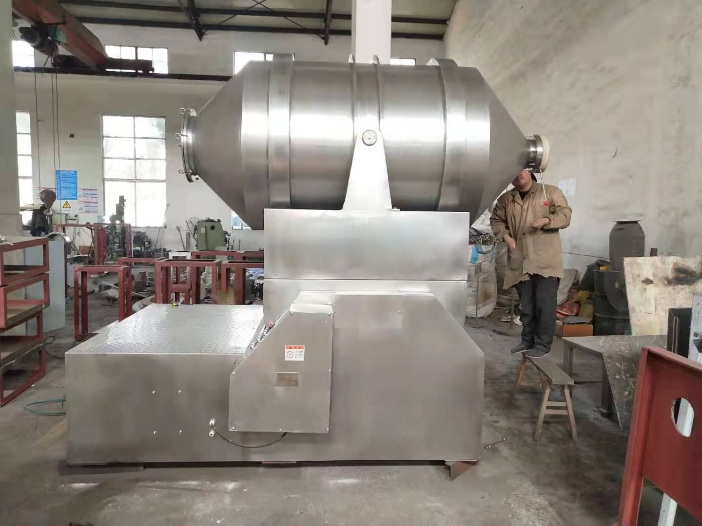 EWH型二維擺動混合機